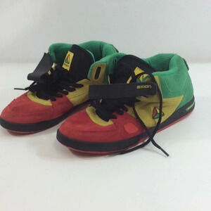 Mens Size 9  Axion Holdup Sneakers Skate Shoes with Suede Leather Upper